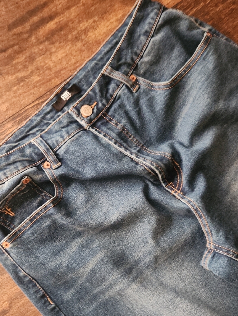 FRYE Women's Straight Leg Jeans - Picture 10 of 10